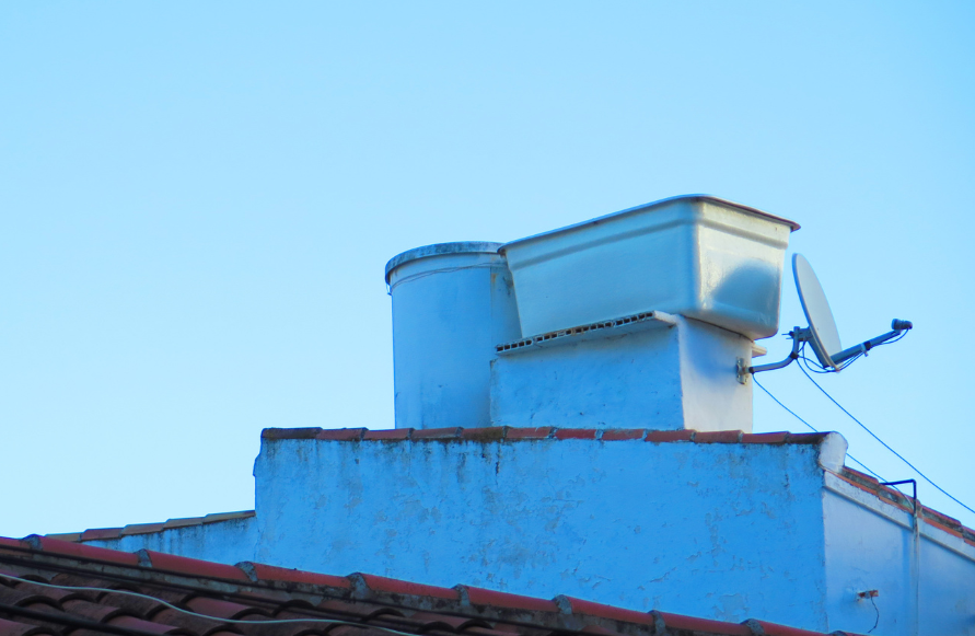 Limpeza de caixa d’água em Cotia